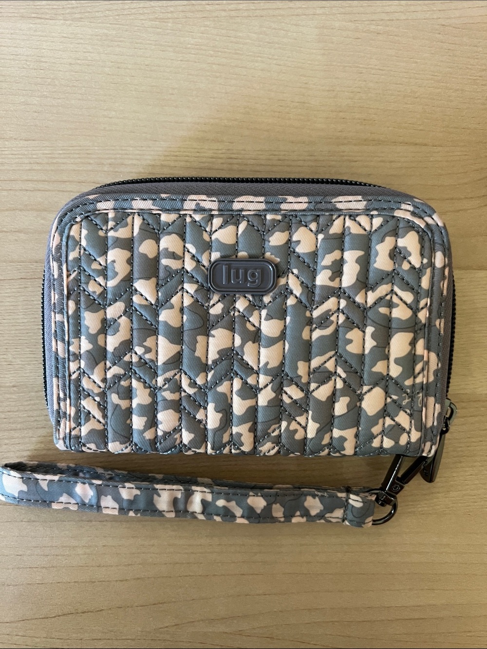 lug Quilted Rodeo Wristlet Wallet in Gray and beige